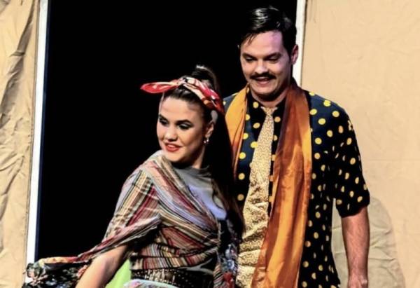 Spremite se za veče smeha: „I crvi su u modi“