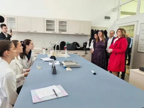 Pomoćnica ministra Danka Nešović posetila Medicinsku školu u Požarevcu