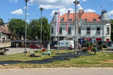 Novo zelenilo za centar Požarevca: Uređuje se kružni tok na Trgu oslobođenja