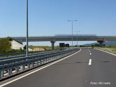 Gužve na putevima ka izletištima i turističkim centrima