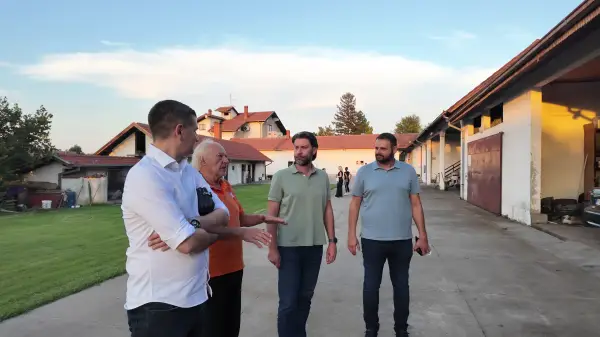 SNS Požarevac u poseti porodici Kostić u Bradarcu