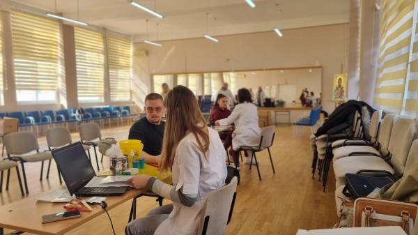 Maturanti u Požarevcu pokazali humanost: prikupljeno 37 jedinica krvi