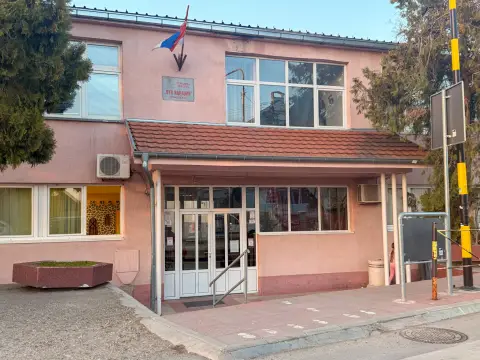 Ministarstvo prosvete: Škola "Vuk Karadžić" postupila u skladu sa propisima