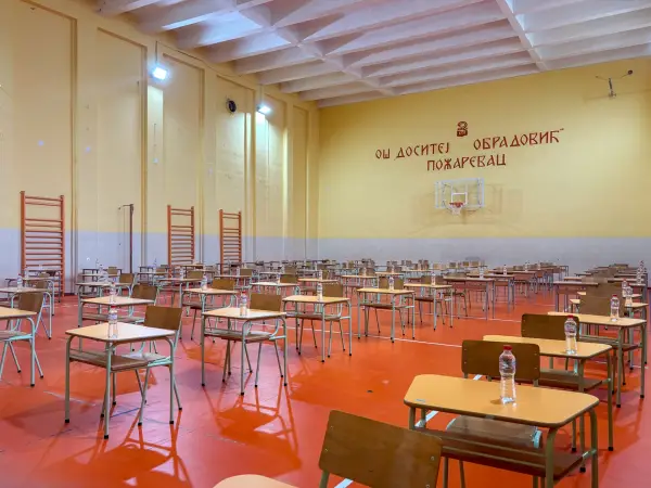 Osmaci završavaju školsku godinu: Od 15. juna polažu malu maturu