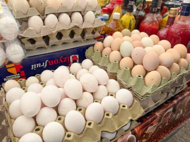 Koliko koštaju jaja pred Uskrs u Požarevcu: Cene na pijaci i u marketima