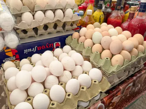 Koliko koštaju jaja pred Uskrs u Požarevcu: Cene na pijaci i u marketima