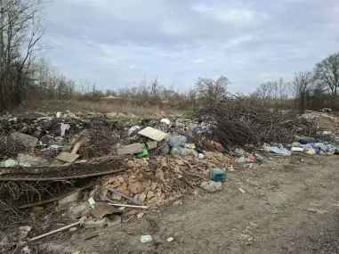 Sanirana divlja deponija u Bratincu: Uklonjene velike količine otpada