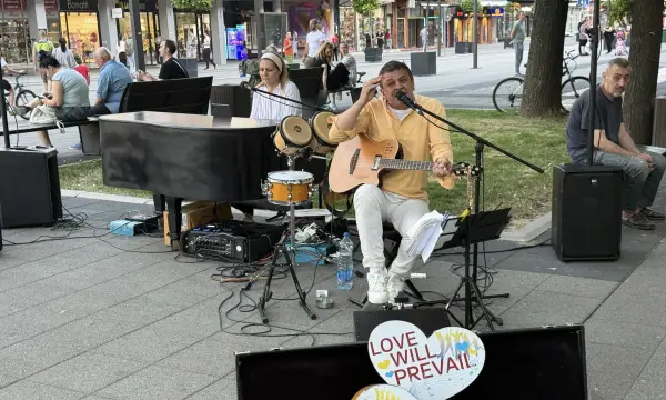 Poznate melodije odzvanjale centrom Požarevca, građani uživali (VIDEO)