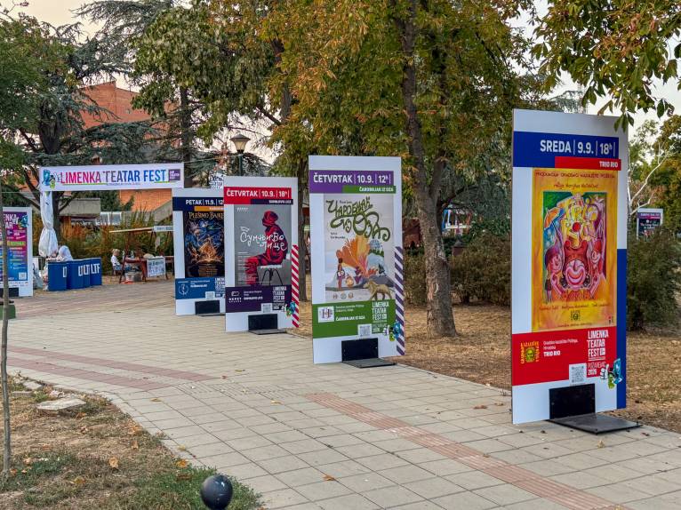 „Limenka teatar fest“ otvorilo 500 mališana: Danas dve predstave u Požarevcu