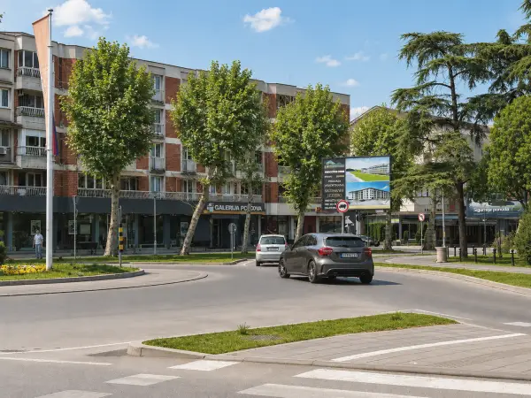 Visoke temperature donose probleme i za vozila