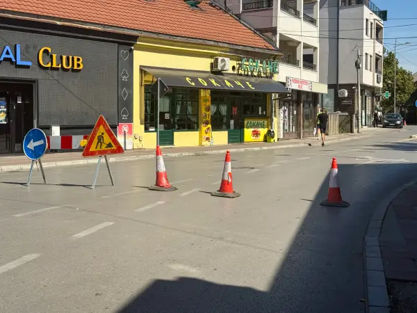 Radovi na kolovozu od raskrsnice Lenjinove i Voje Dulića do kružnog toka