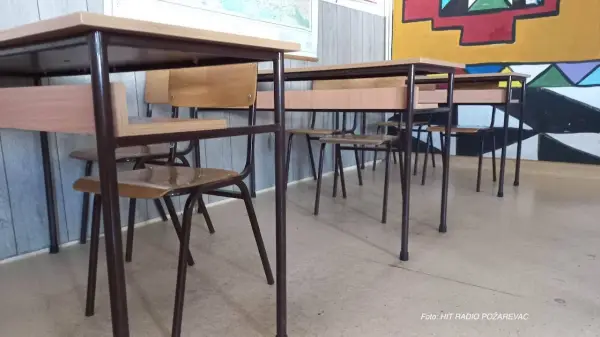 Konkurs za upis u srednje škole od sutra u prodaji