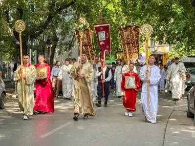 Požarevac obeležio gradsku slavu litijom i rezanjem slavskog kolača (FOTO+VIDEO)
